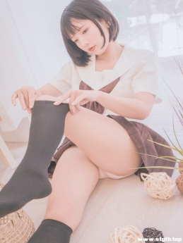 Messie Huangд NO.003  Birthday Seifuku[20P/62M]